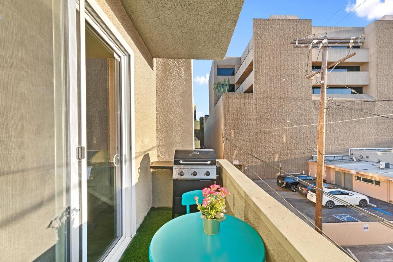 Beverly Hills Chic 2 Bed 2Bath With Patio And Parking 309 Лос Анджелис Екстериор снимка